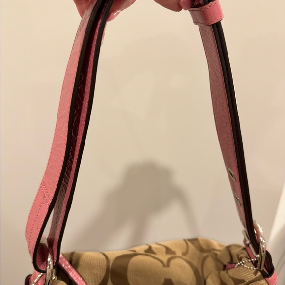 Coach Tan Signature Canvas Shoulder Bag with Pink Trim - Picture 13 of 13